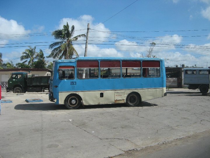 Bus cubain