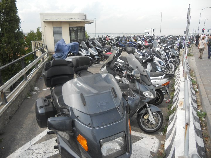 parking moto  Venise