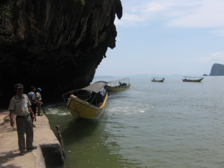 Long tails boat pour touristes